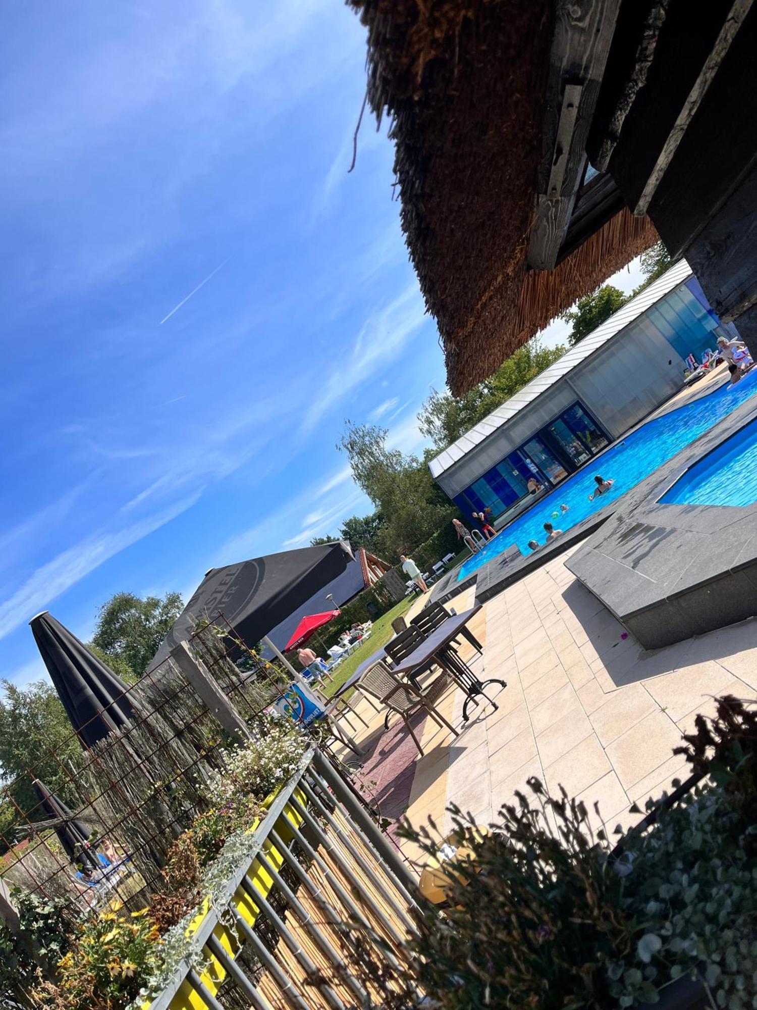 Vakantiepunt 142 - Moderne Vakantiewoning Aan Het Water! Gramsbergen Exterior foto